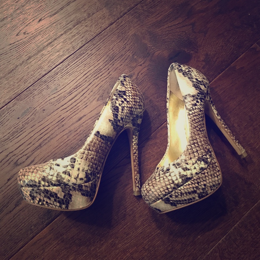 Snakeskin Platform Heel